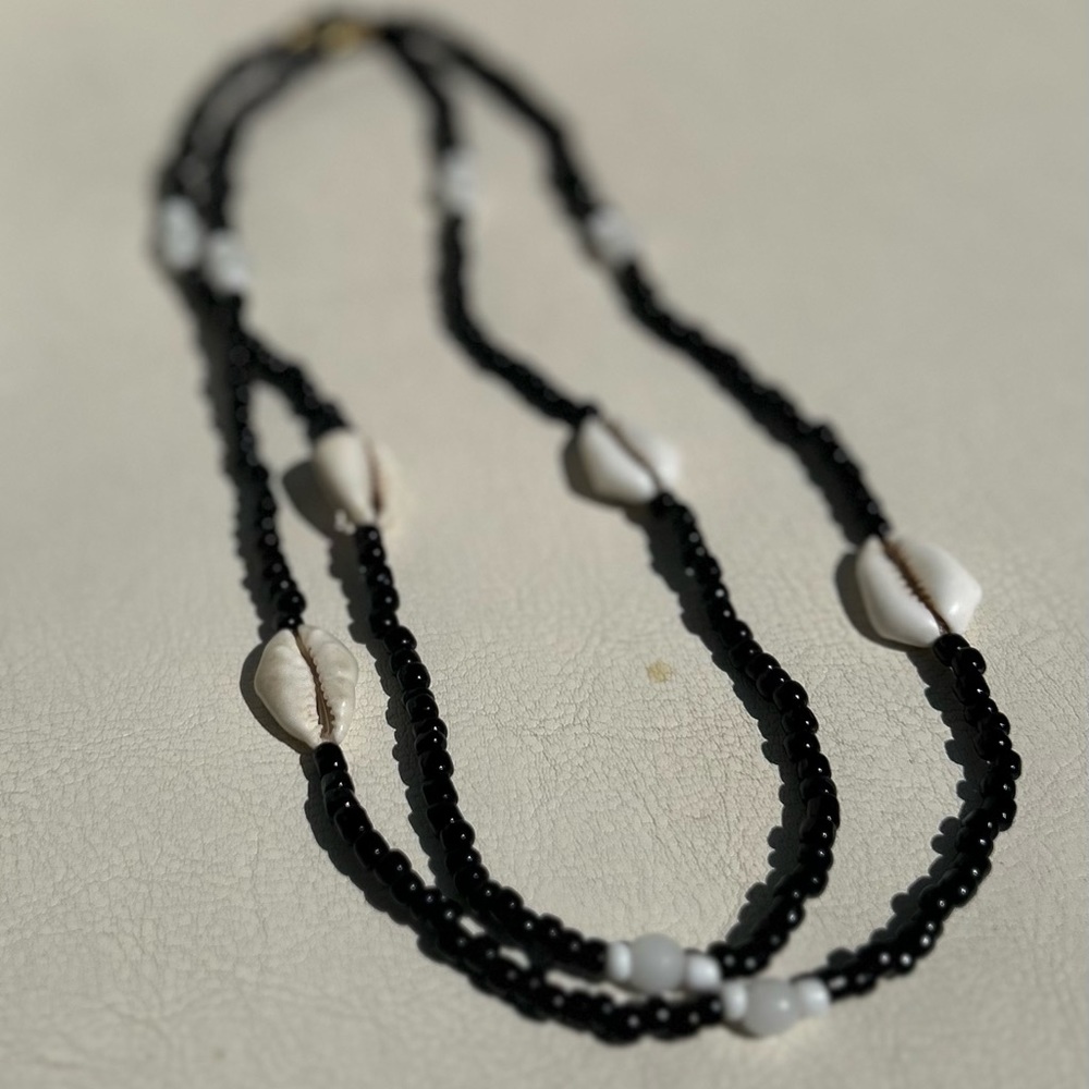 💯 Authentic West African Beaded Necklace 16”L